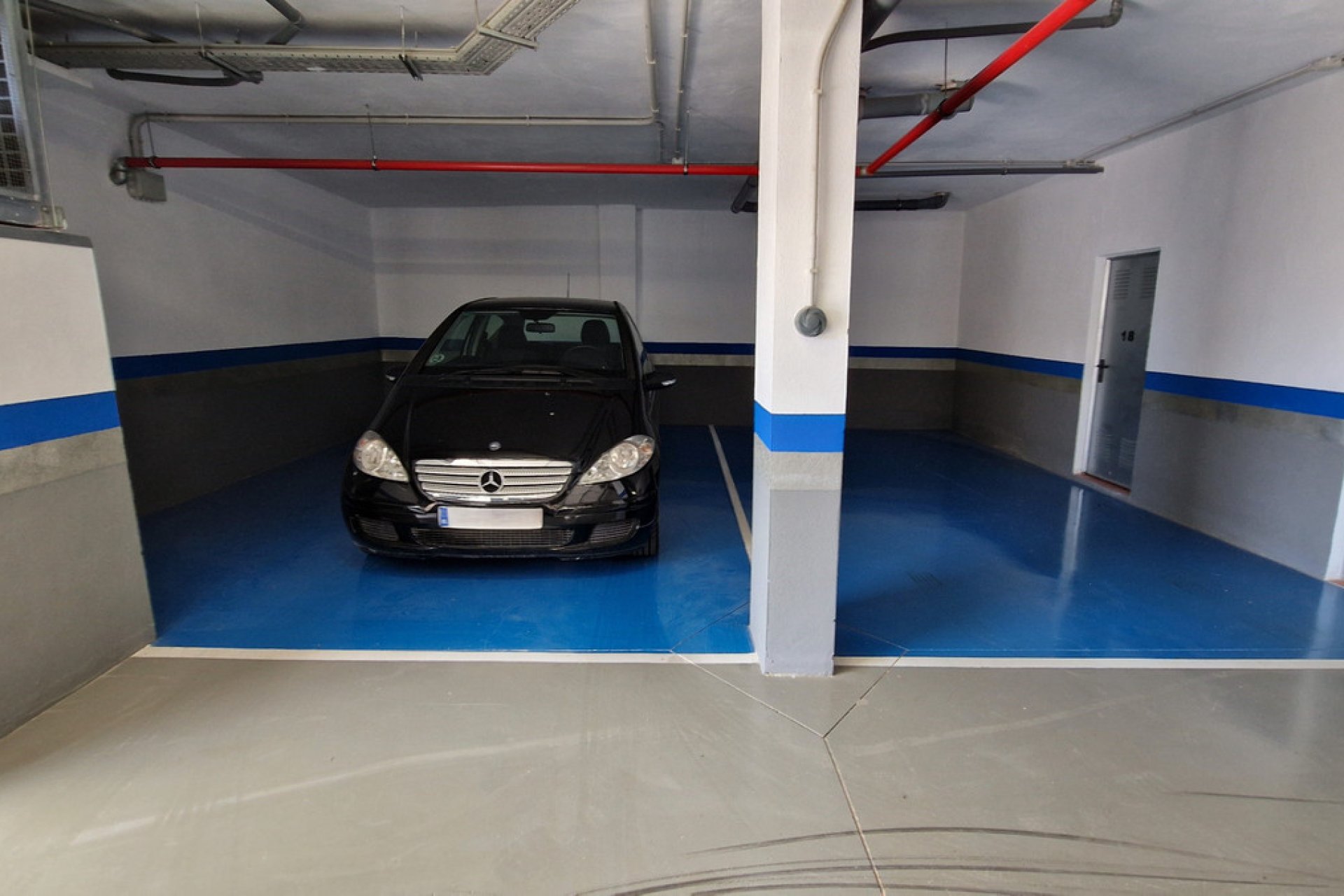 Resale - Apartment - Middle Floor Apartment - Estepona - Estepona Centro