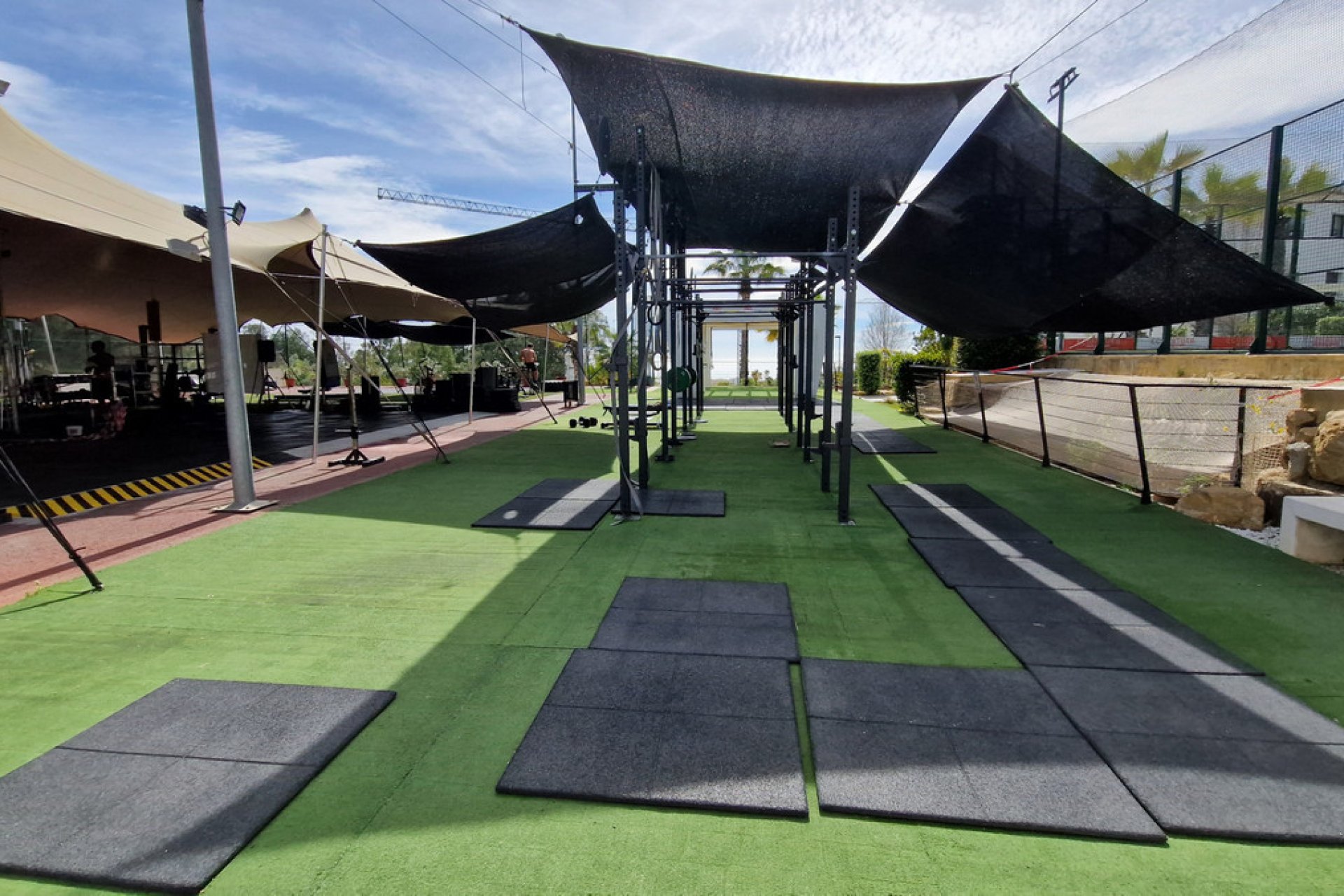 Resale - Apartment - Middle Floor Apartment - Estepona - Estepona Centro