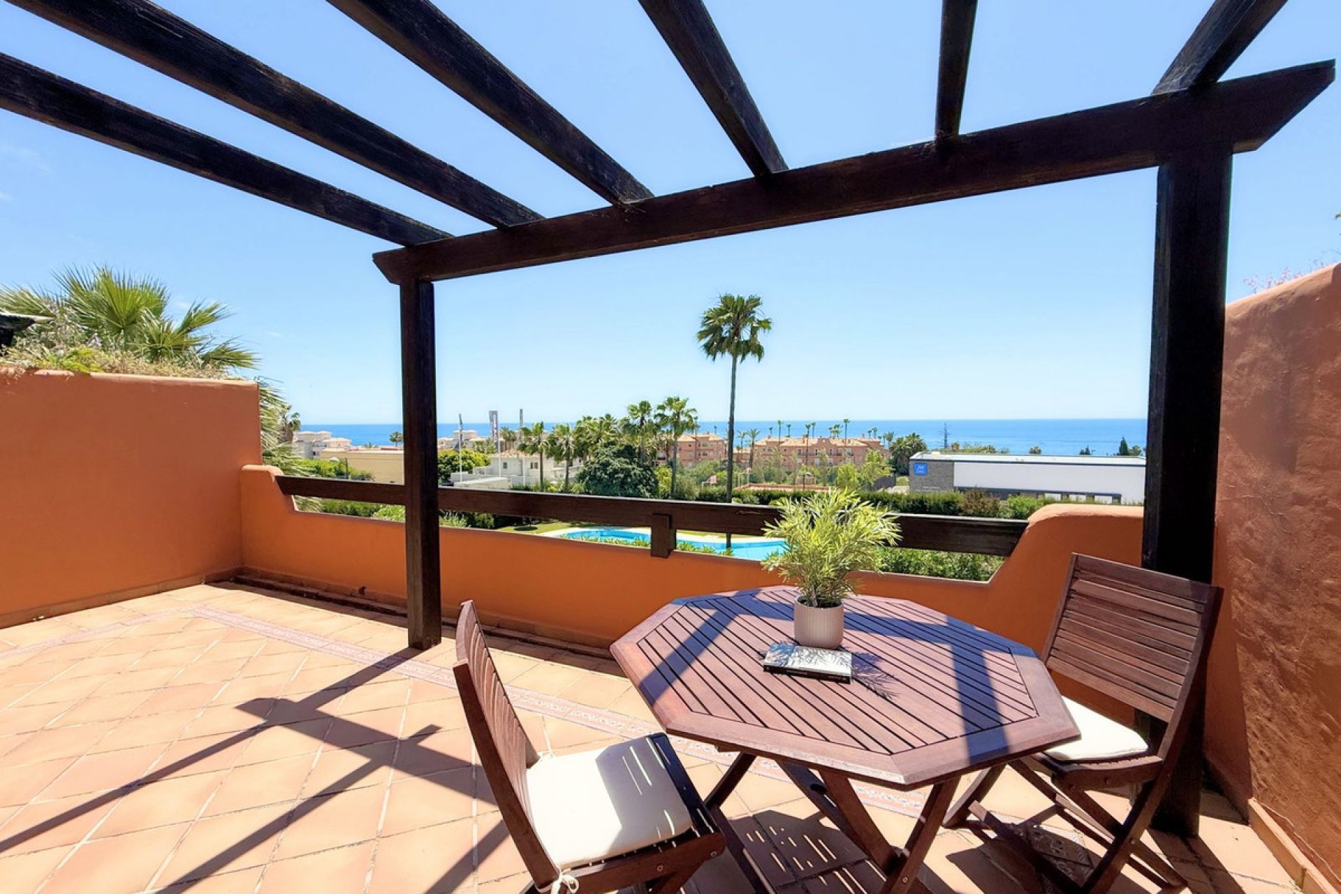 Resale - Apartment - Middle Floor Apartment - Estepona - Estepona Centro
