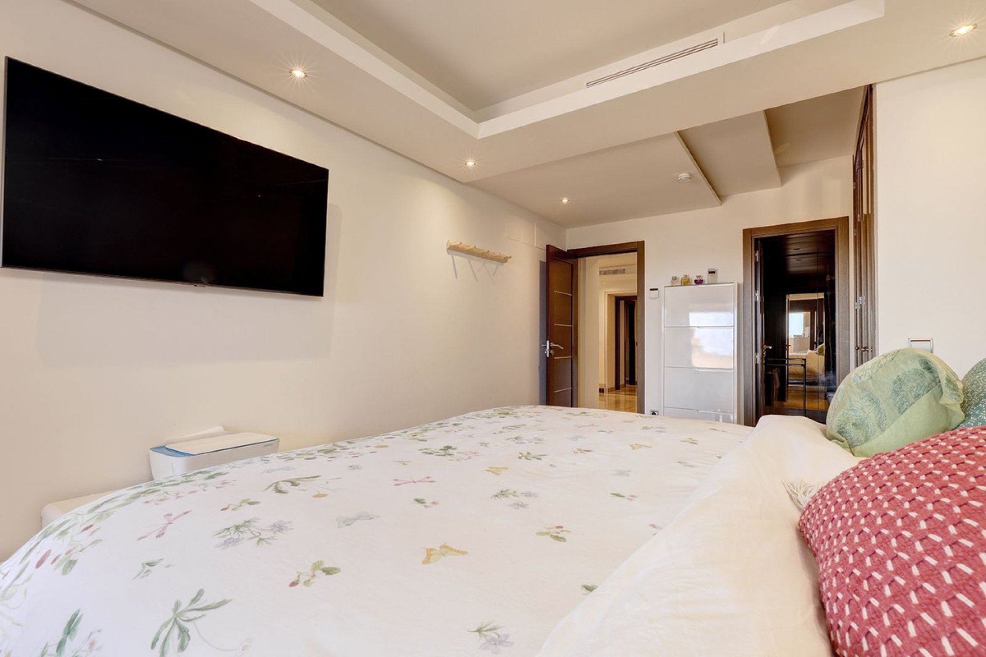 Resale - Apartment - Middle Floor Apartment - Estepona - Estepona Centro