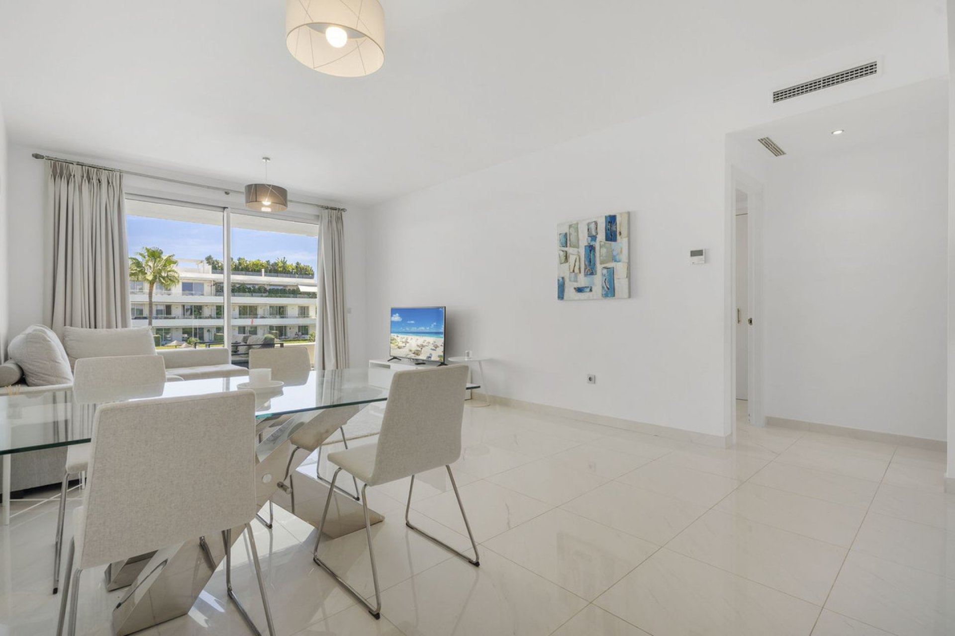 Resale - Apartment - Middle Floor Apartment - Estepona - Estepona Centro
