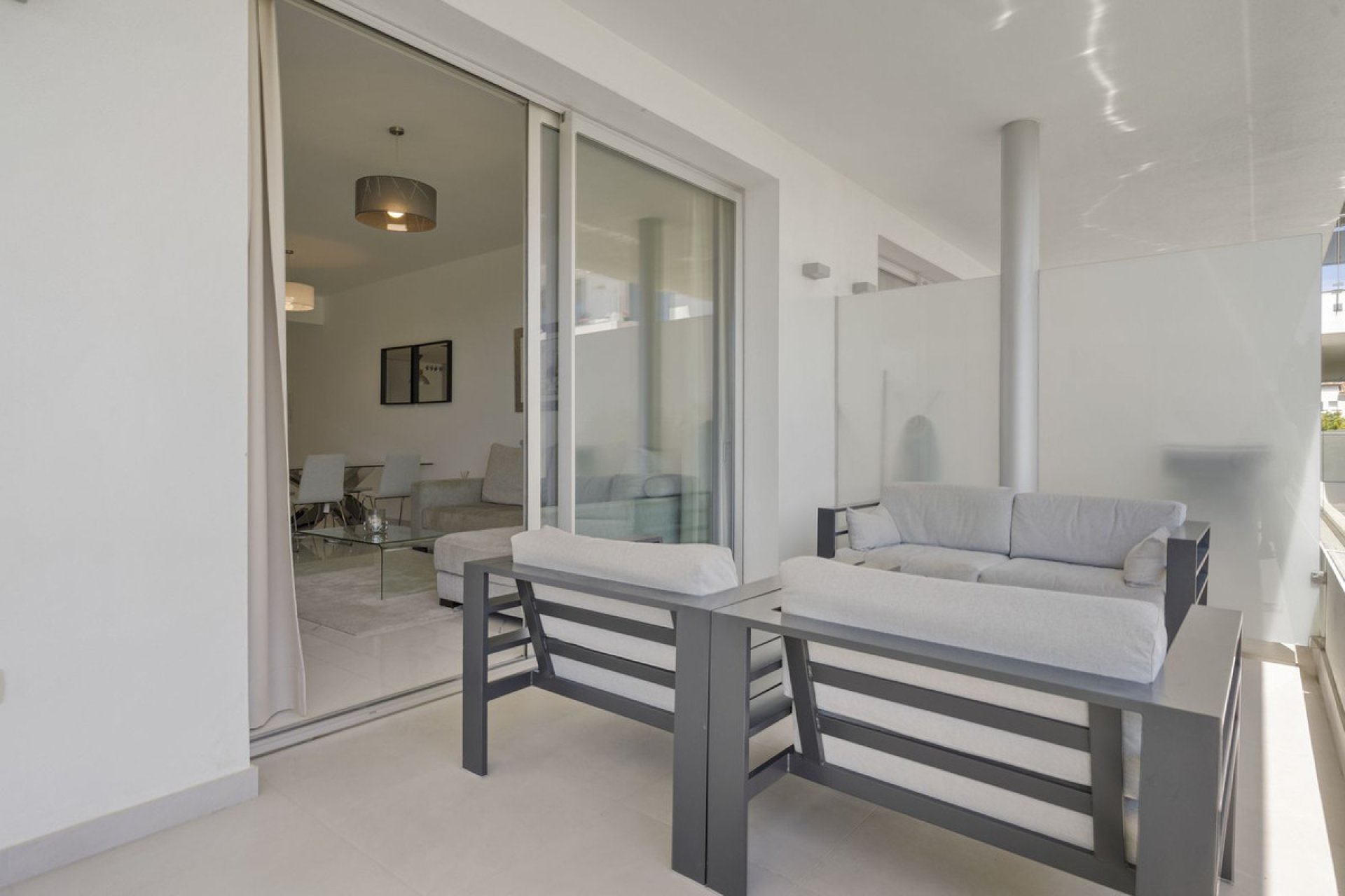 Resale - Apartment - Middle Floor Apartment - Estepona - Estepona Centro