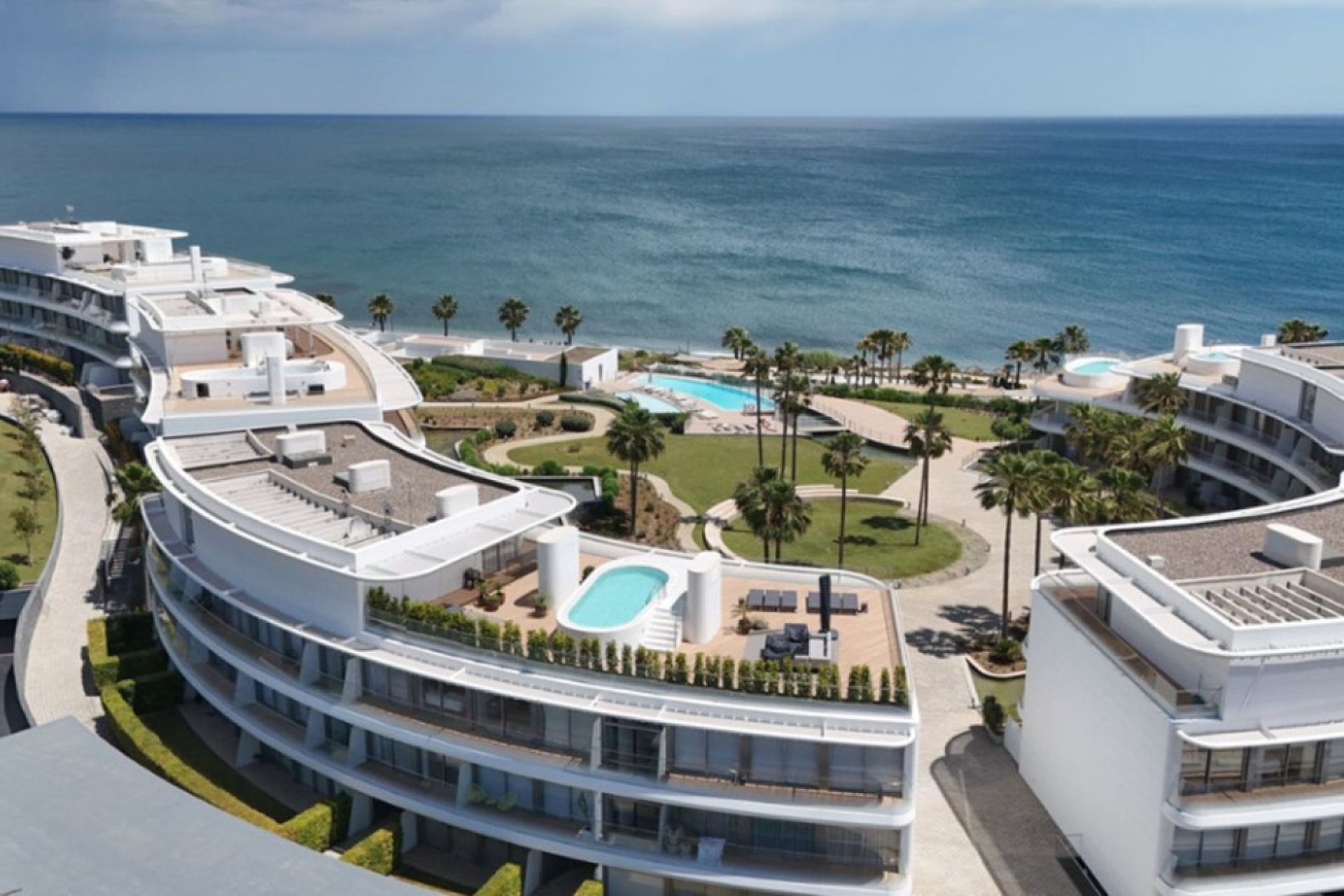Resale - Apartment - Middle Floor Apartment - Estepona - Estepona Centro