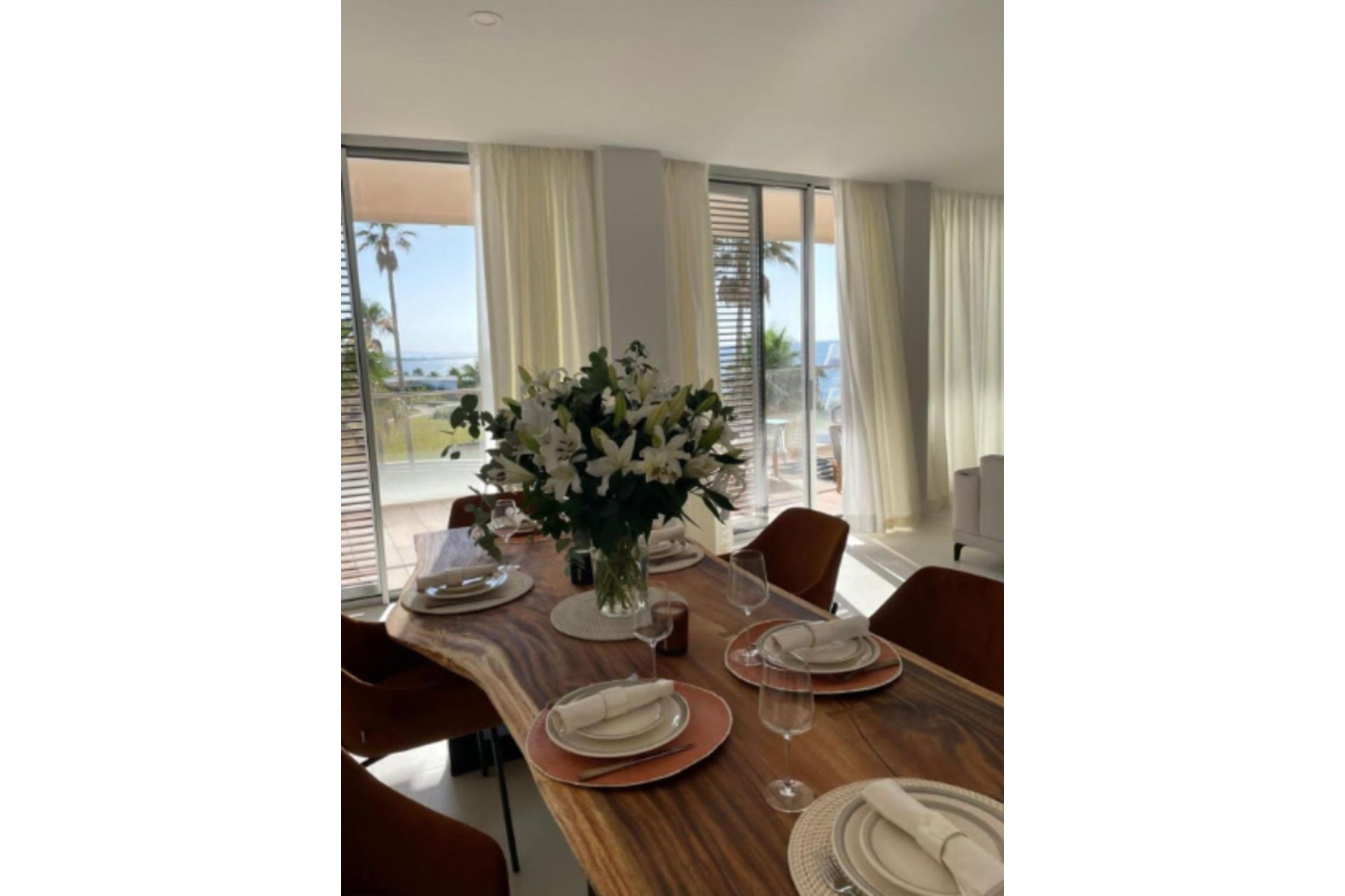 Resale - Apartment - Middle Floor Apartment - Estepona - Estepona Centro