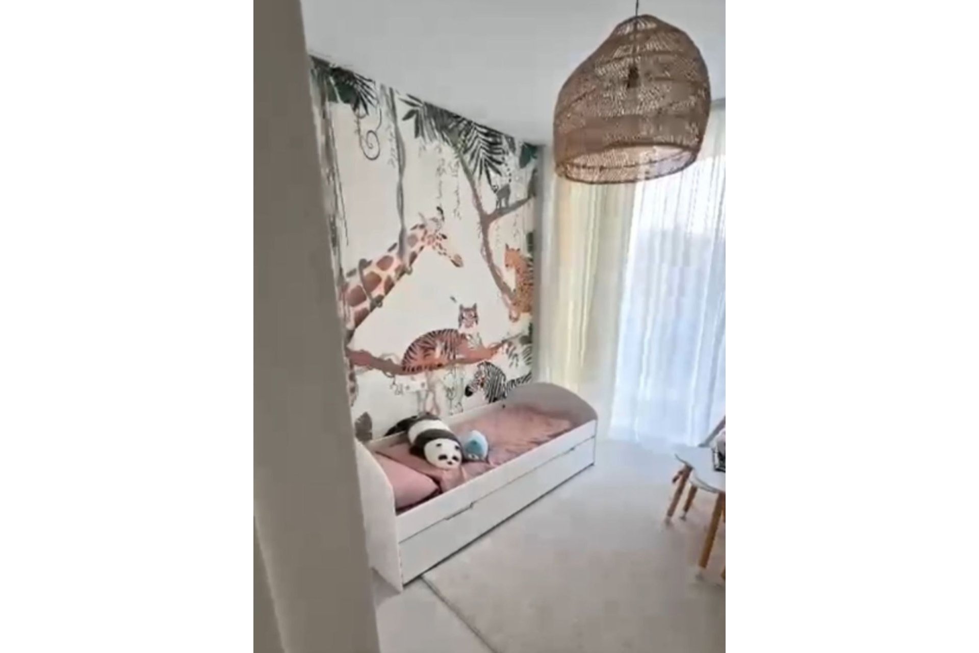 Resale - Apartment - Middle Floor Apartment - Estepona - Estepona Centro