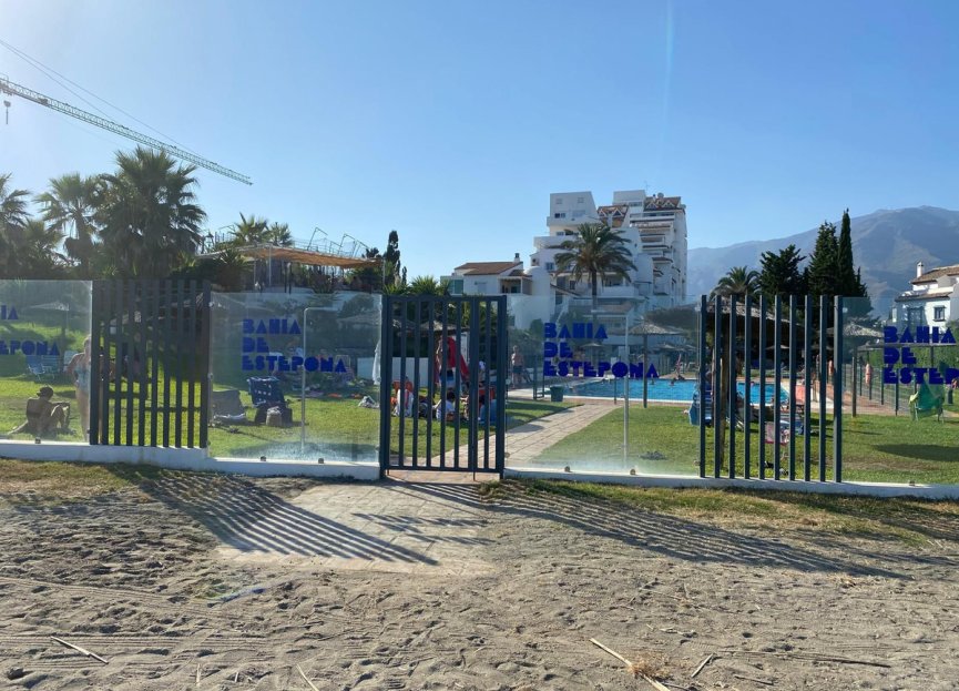 Resale - Apartment - Middle Floor Apartment - Estepona - Estepona Centro