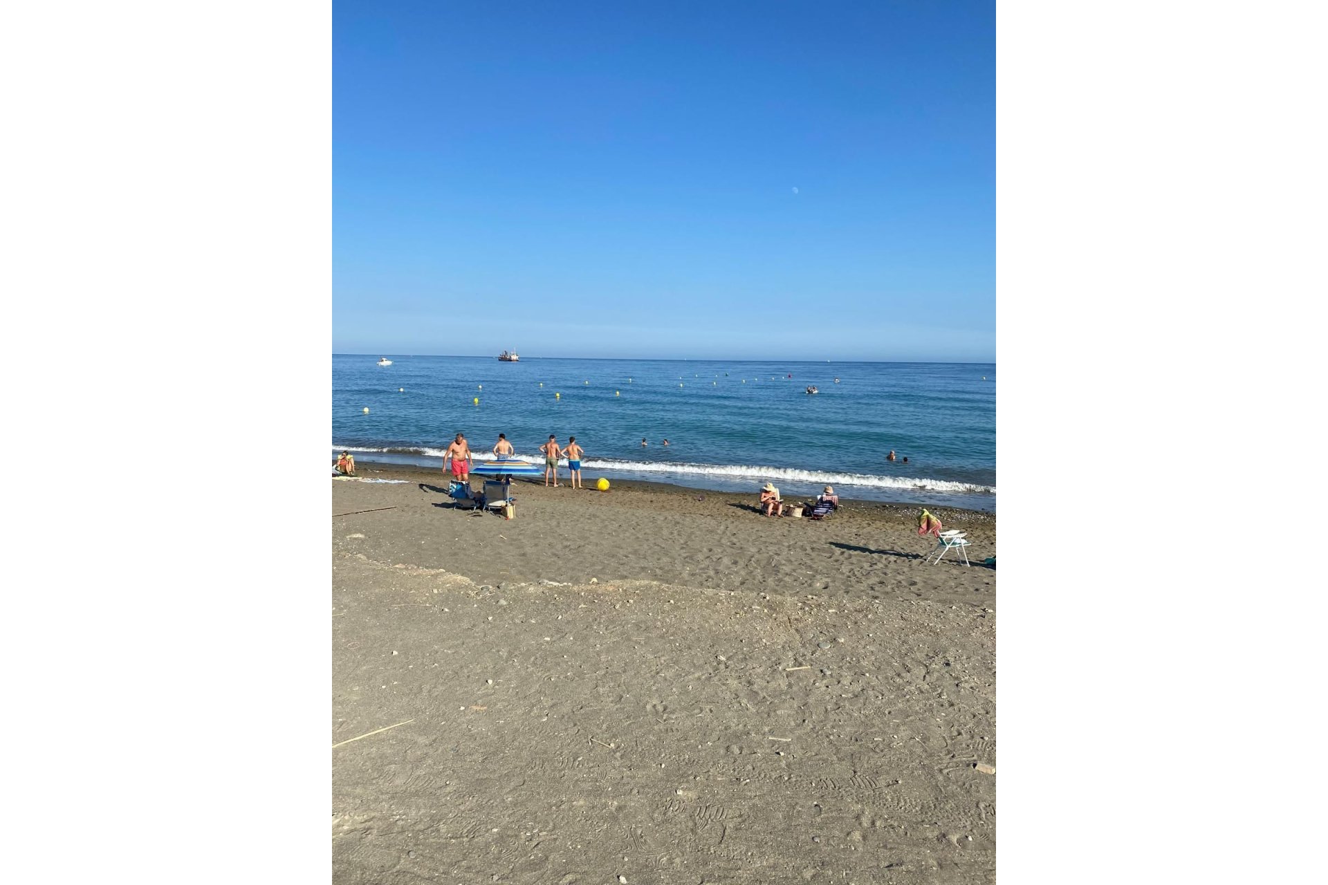 Resale - Apartment - Middle Floor Apartment - Estepona - Estepona Centro