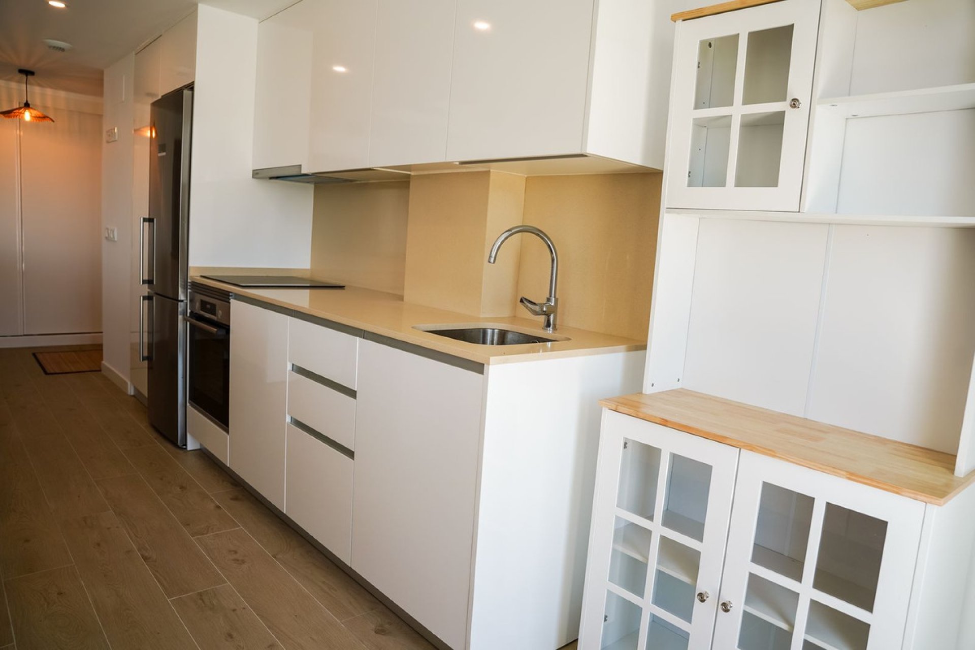 Resale - Apartment - Middle Floor Apartment - Estepona - Estepona Centro