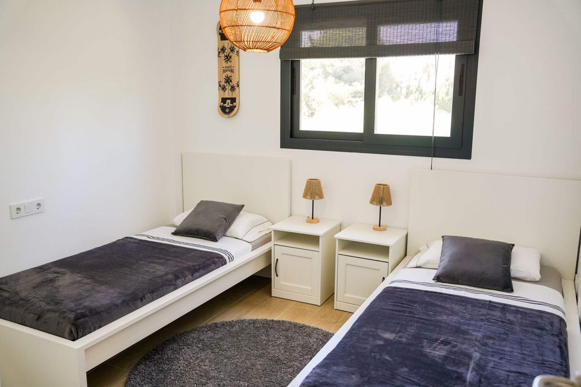 Resale - Apartment - Middle Floor Apartment - Estepona - Estepona Centro