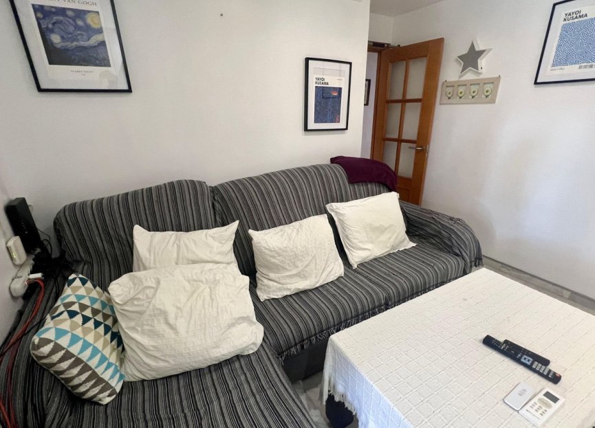 Resale - Apartment - Middle Floor Apartment - Estepona - Estepona Centro