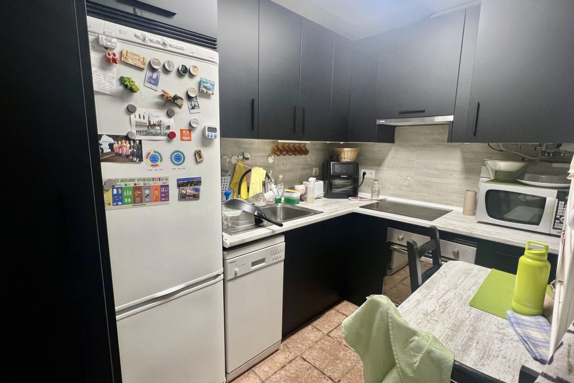 Resale - Apartment - Middle Floor Apartment - Estepona - Estepona Centro