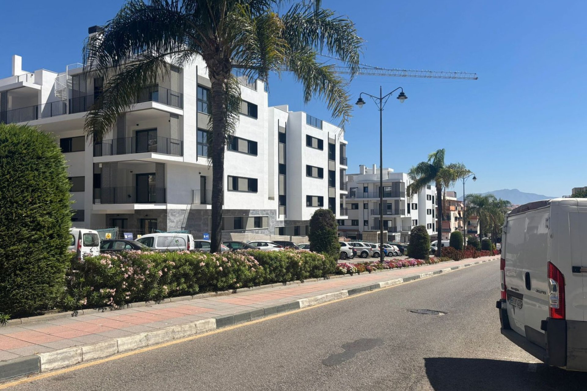 Resale - Apartment - Middle Floor Apartment - Estepona - Estepona Centro