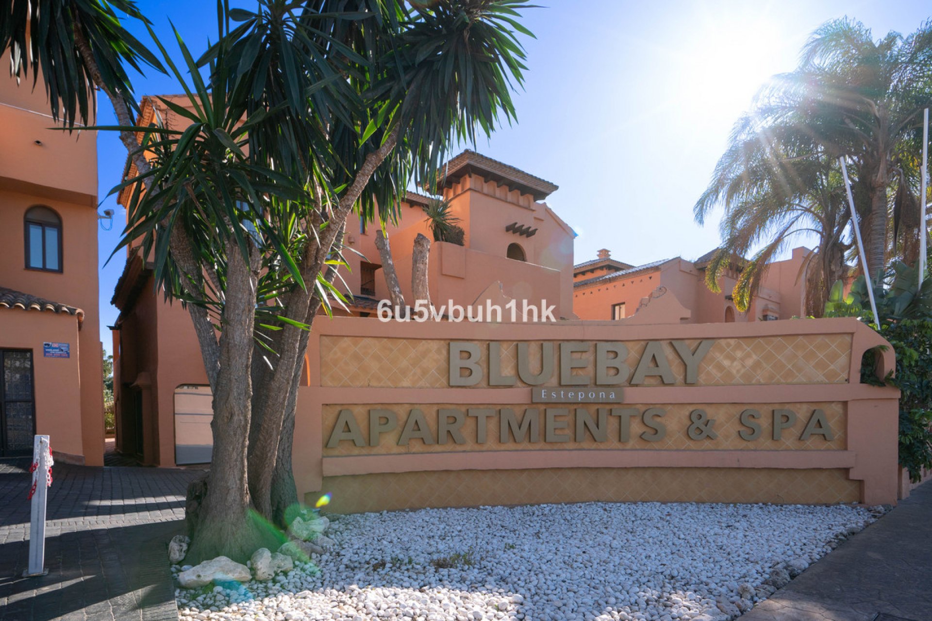 Resale - Apartment - Middle Floor Apartment - Estepona - Estepona Centro