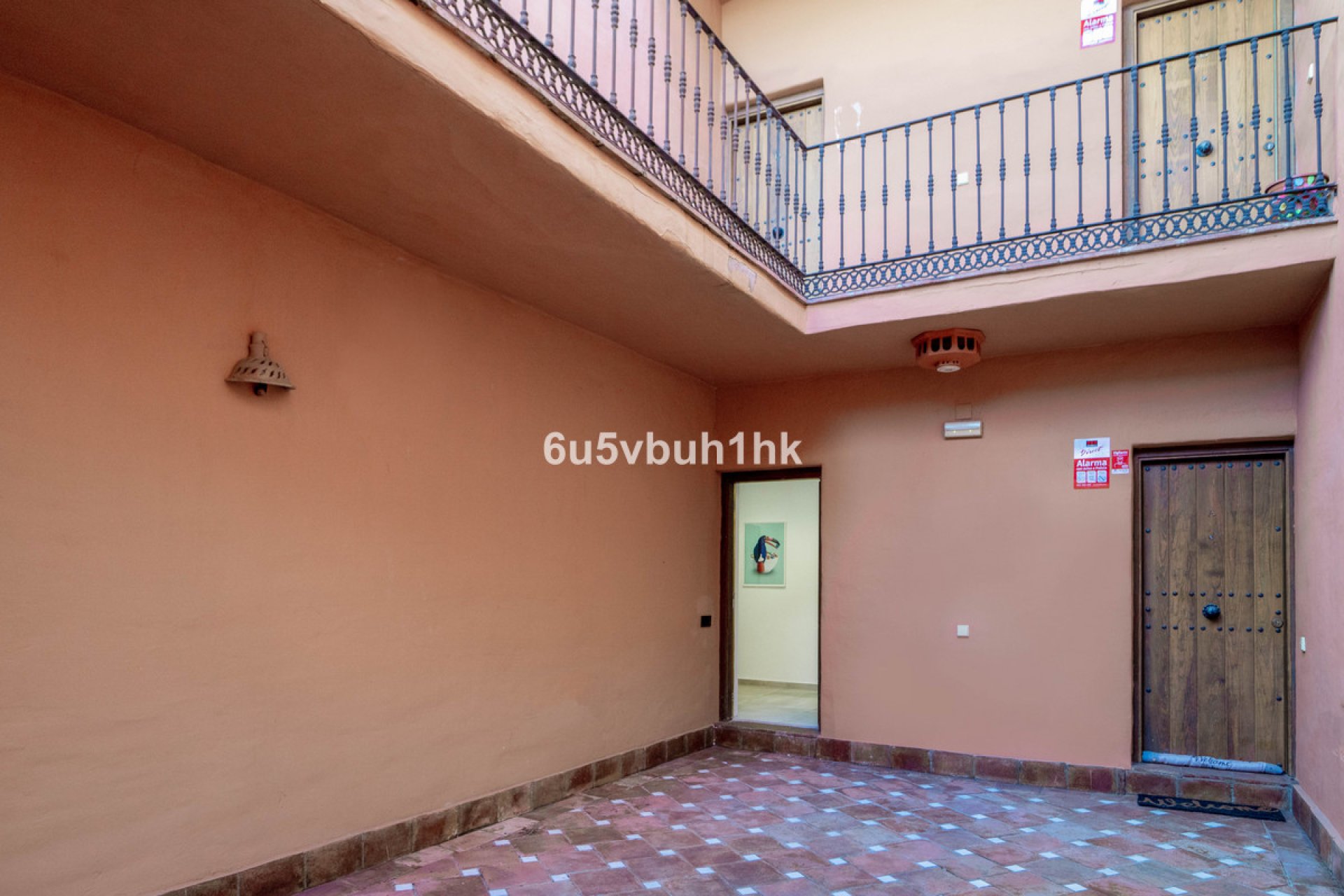 Resale - Apartment - Middle Floor Apartment - Estepona - Estepona Centro