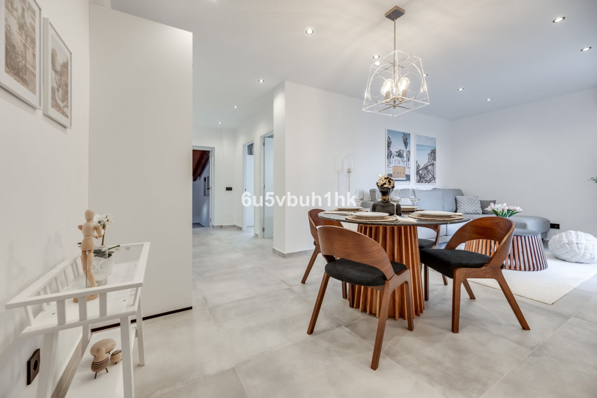 Resale - Apartment - Middle Floor Apartment - Estepona - Estepona Centro