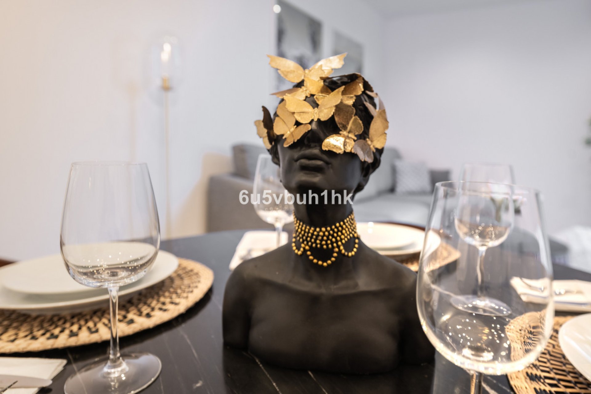 Resale - Apartment - Middle Floor Apartment - Estepona - Estepona Centro