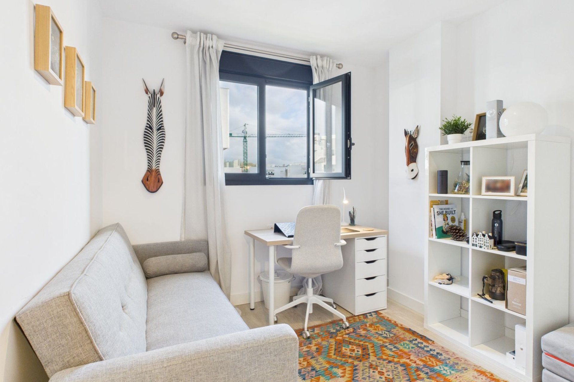 Resale - Apartment - Middle Floor Apartment - Estepona - Estepona Centro