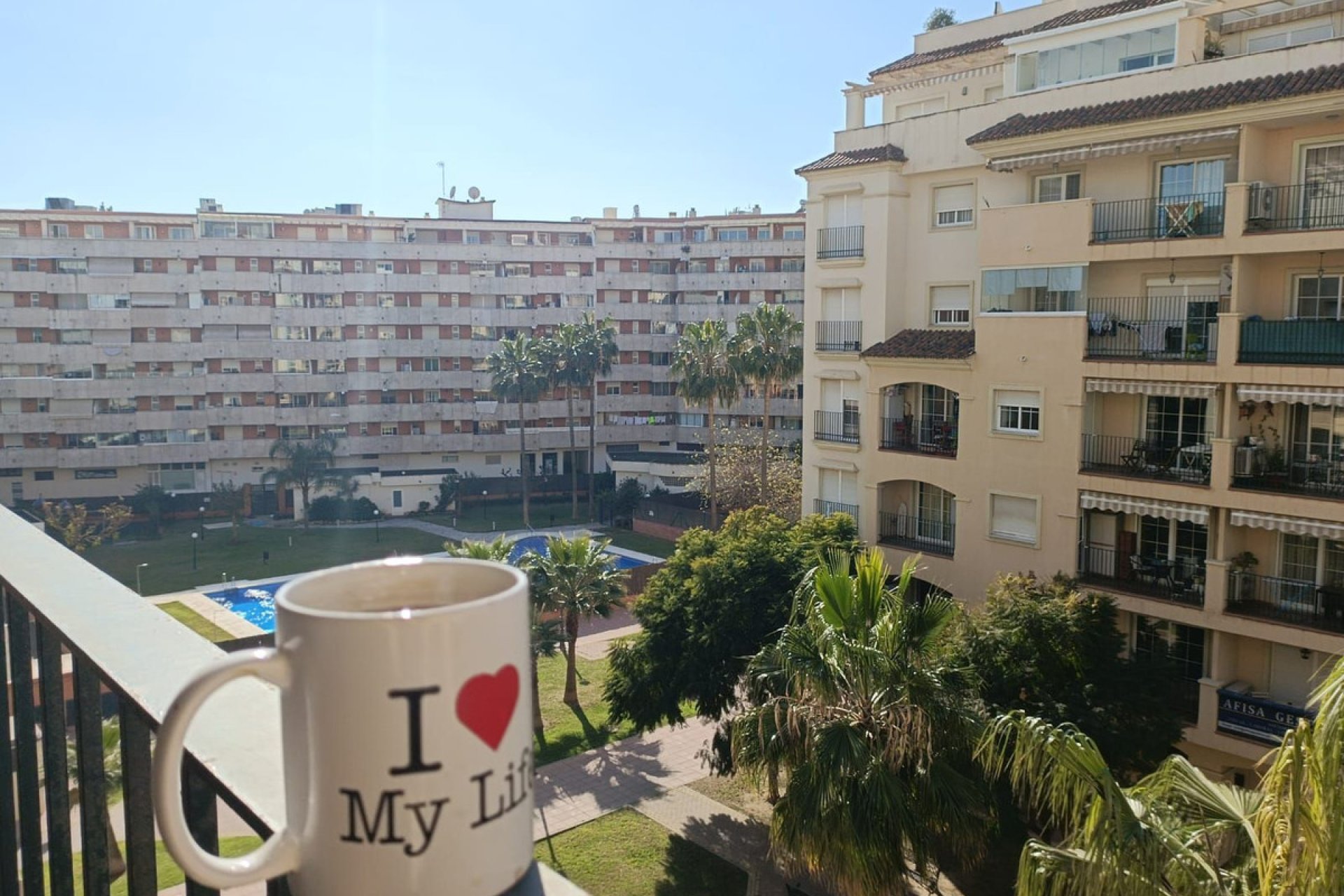 Resale - Apartment - Middle Floor Apartment - Estepona - Estepona Centro