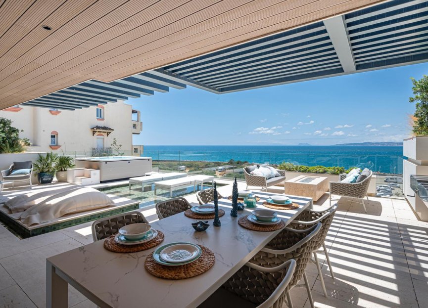 Resale - Apartment - Middle Floor Apartment - Estepona - Estepona Centro