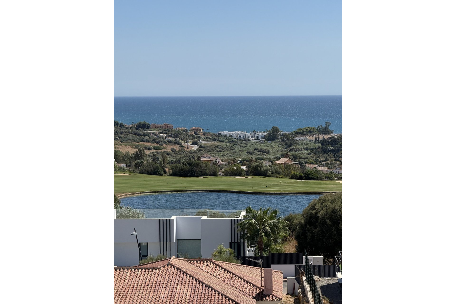 Resale - Apartment - Middle Floor Apartment - Estepona - Estepona Centro