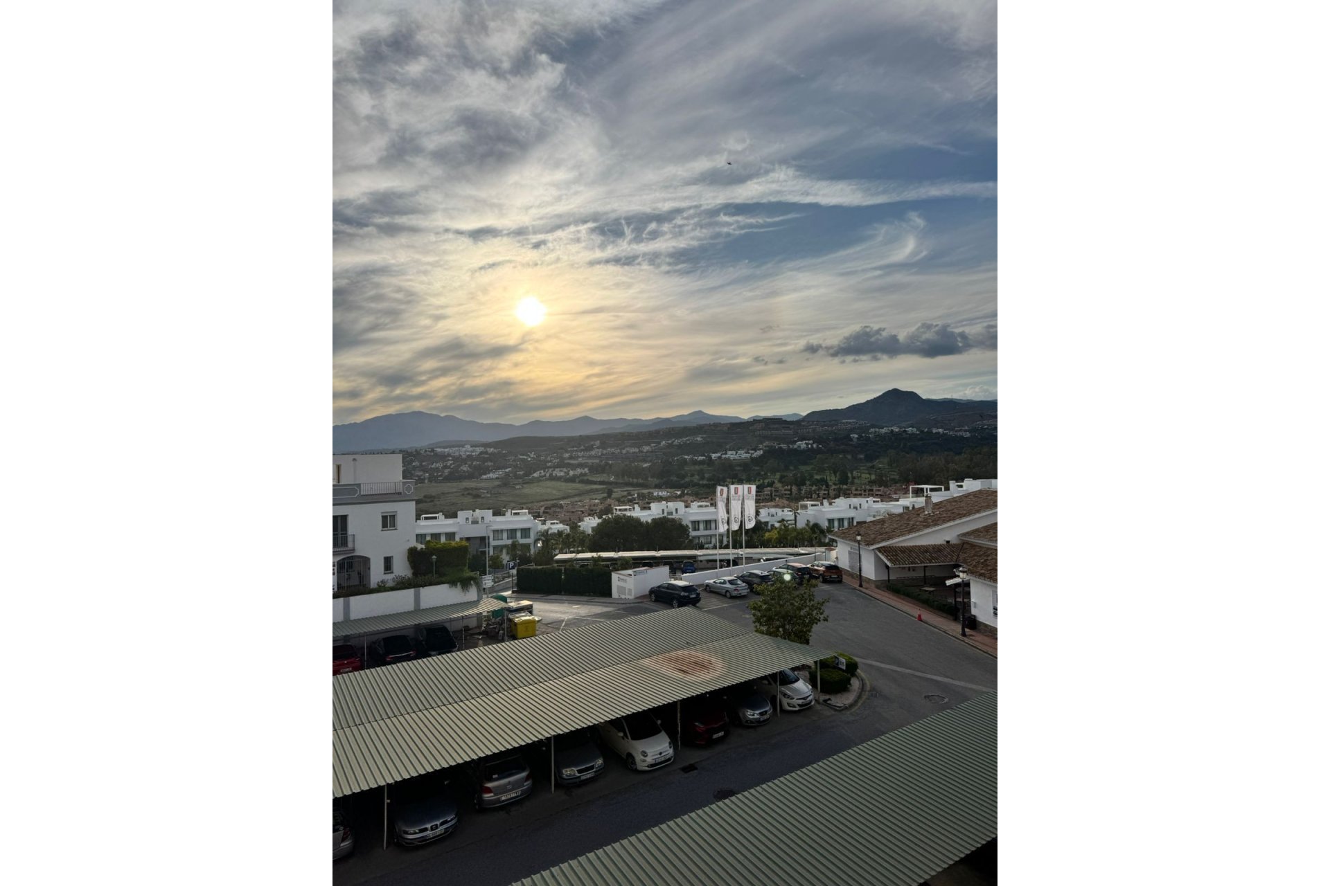 Resale - Apartment - Middle Floor Apartment - Estepona - Estepona Centro