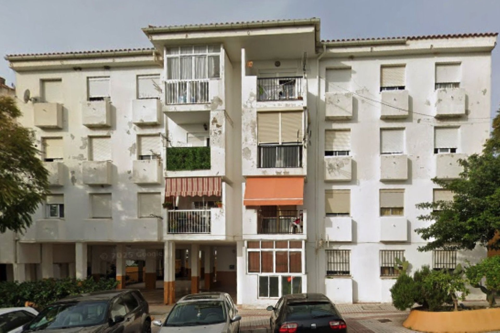 Resale - Apartment - Middle Floor Apartment - Estepona - Estepona Centro