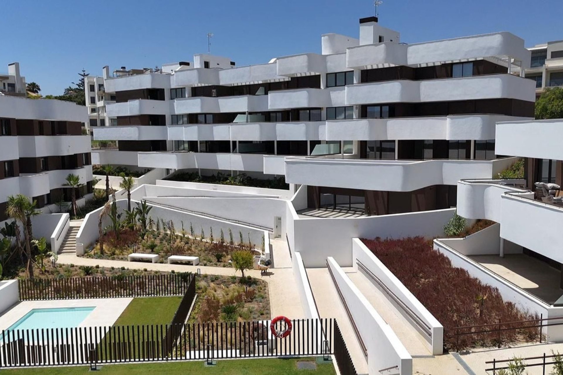 Resale - Apartment - Middle Floor Apartment - Estepona - Estepona Centro