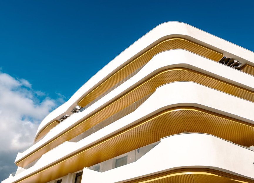 Resale - Apartment - Middle Floor Apartment - Estepona - Estepona Centro