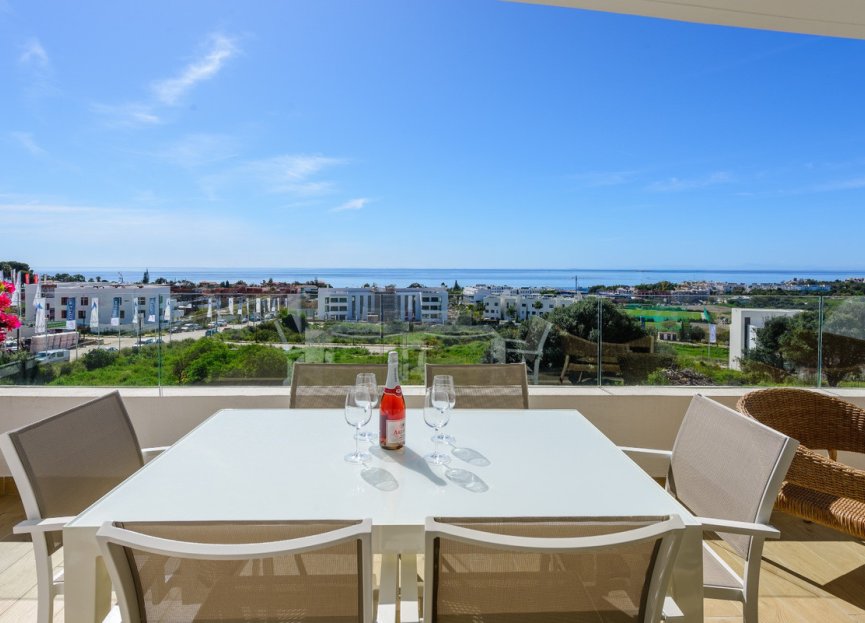 Resale - Apartment - Middle Floor Apartment - Estepona - Estepona Centro