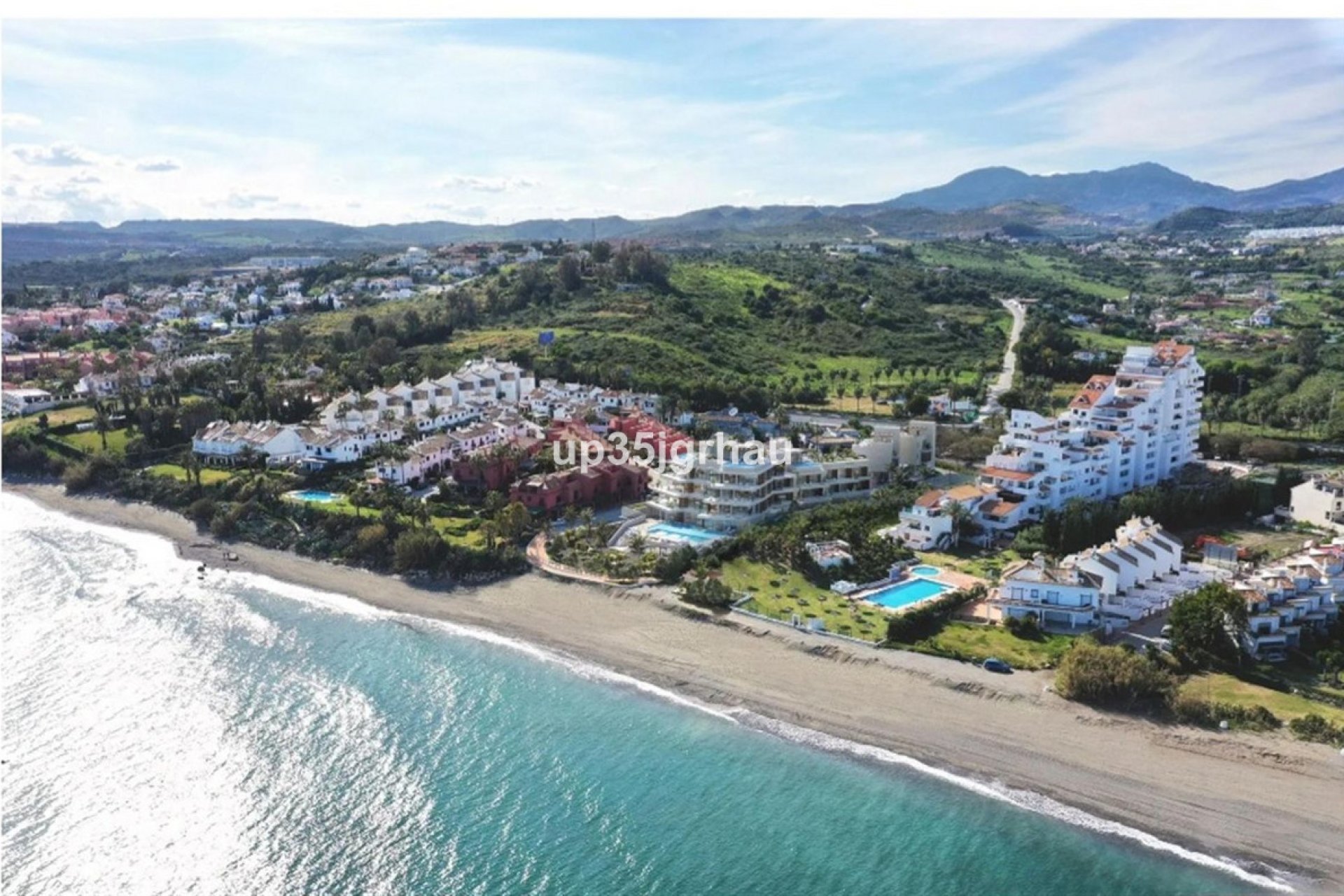 Resale - Apartment - Middle Floor Apartment - Estepona - Estepona Centro