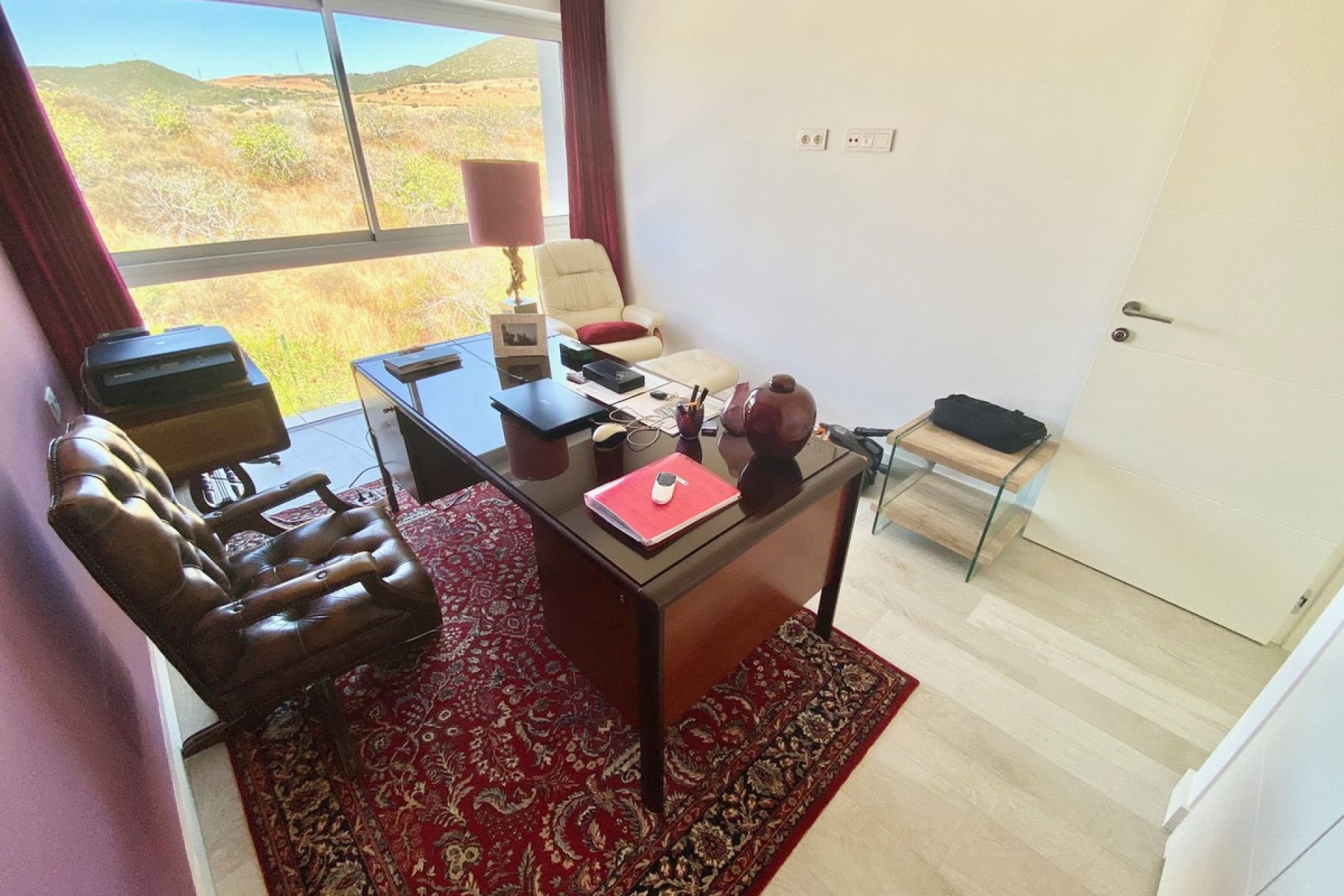 Resale - Apartment - Middle Floor Apartment - Estepona - Estepona Centro