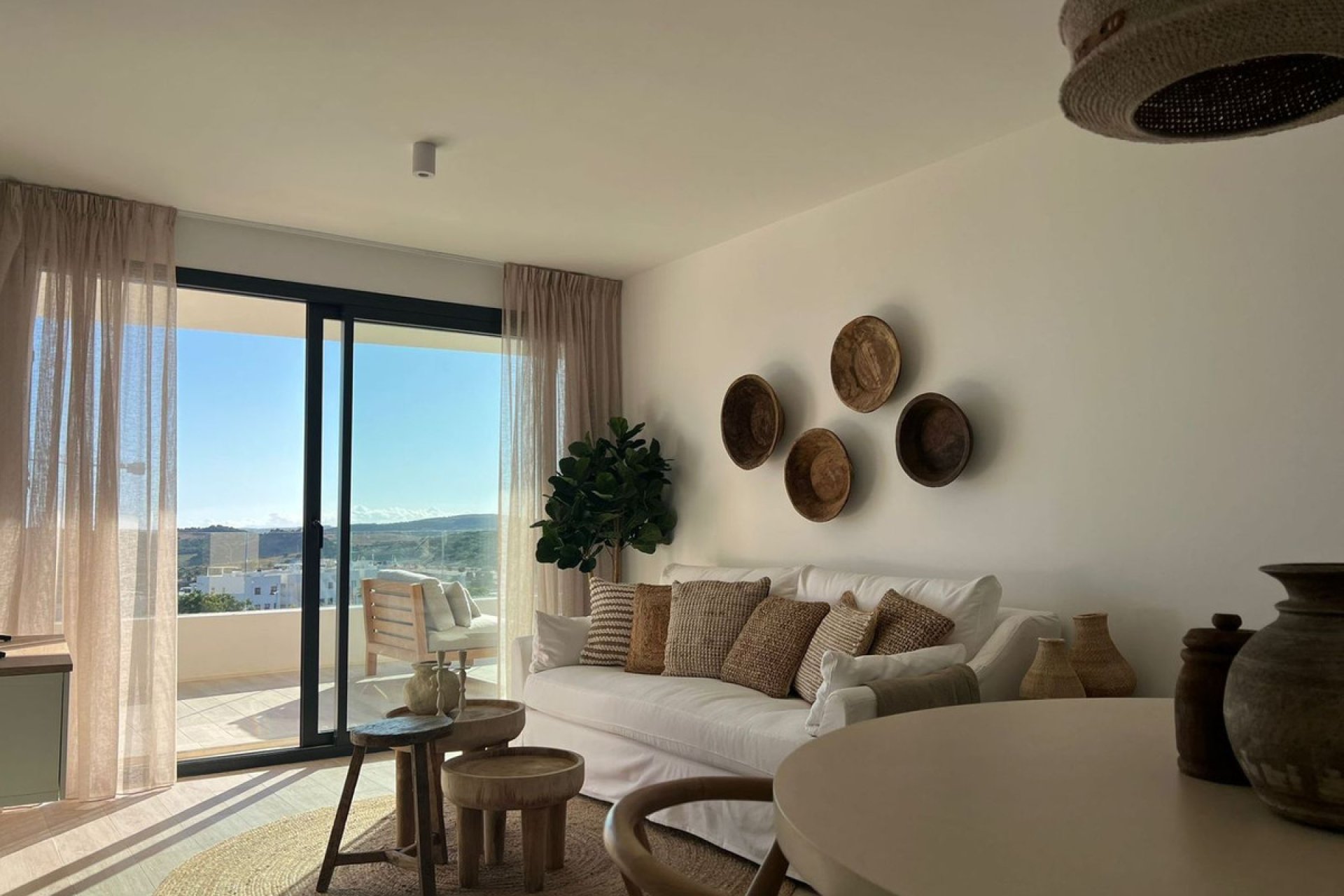 Resale - Apartment - Middle Floor Apartment - Estepona - Estepona Centro