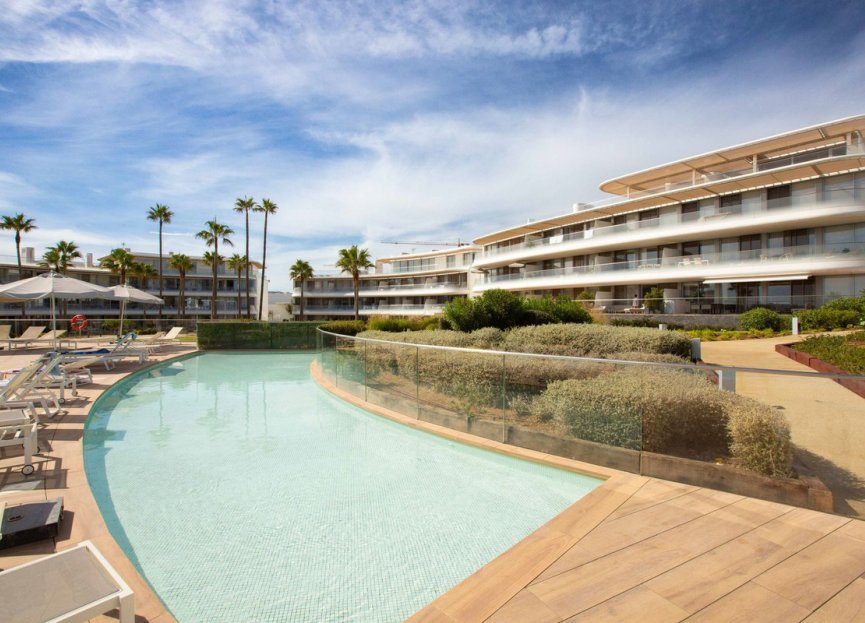 Resale - Apartment - Middle Floor Apartment - Estepona - Estepona Centro