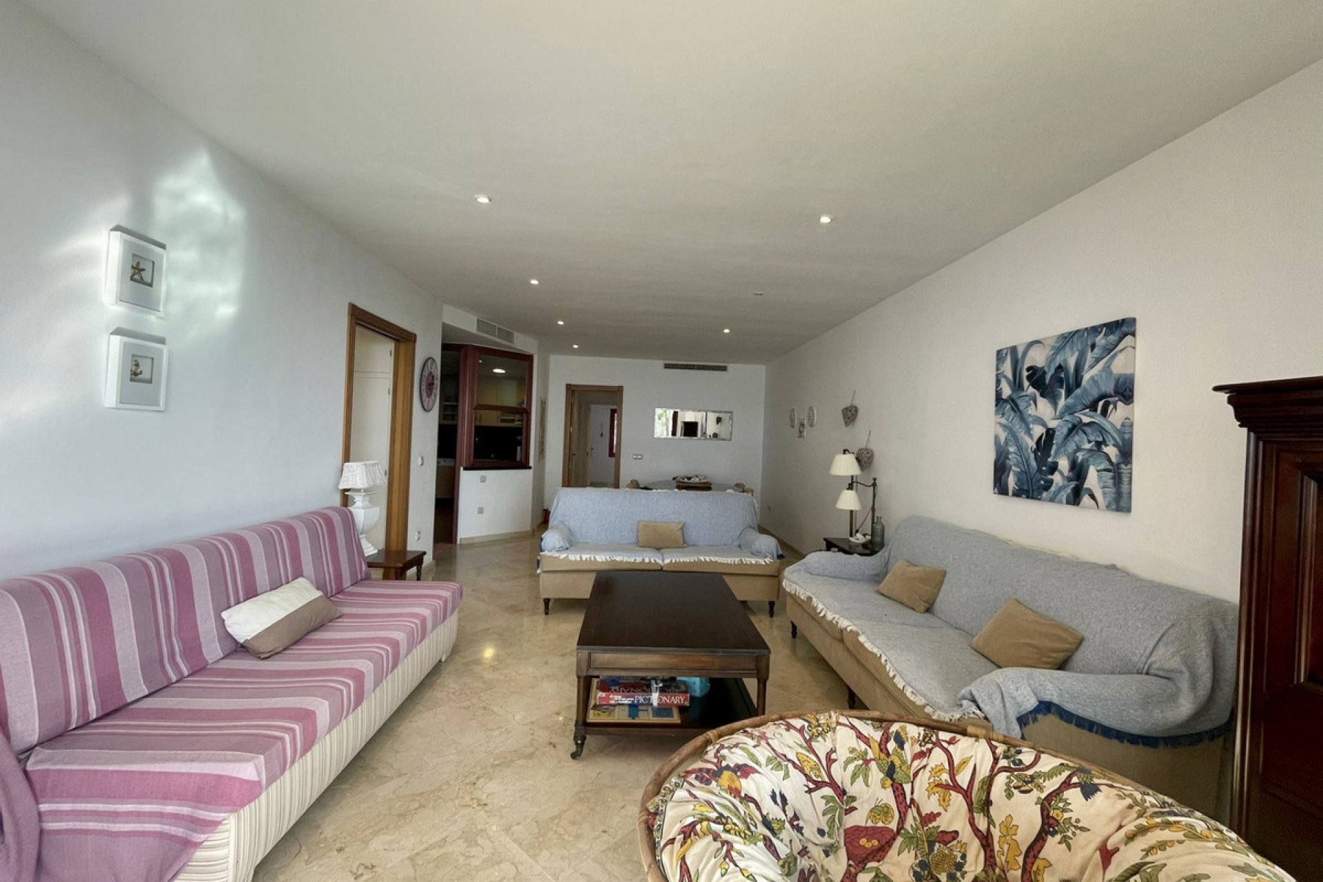 Resale - Apartment - Middle Floor Apartment - Estepona - Estepona Centro