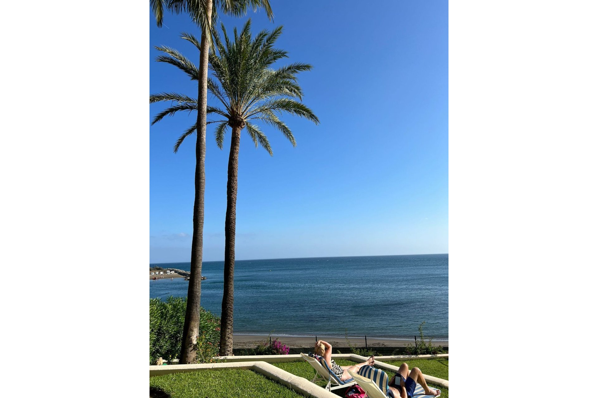 Resale - Apartment - Middle Floor Apartment - Estepona - Estepona Centro