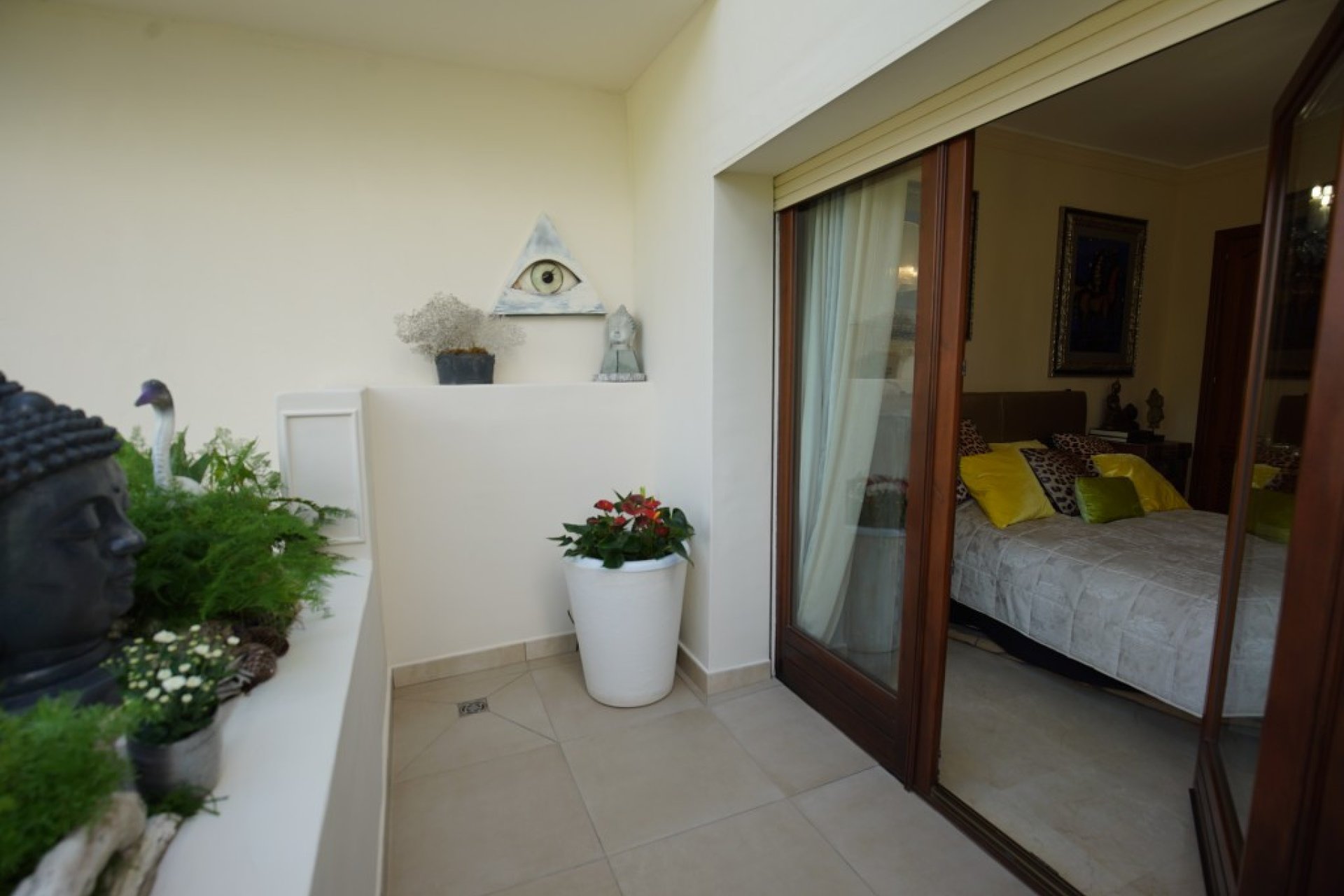 Resale - Apartment - Middle Floor Apartment - Estepona - Estepona Centro