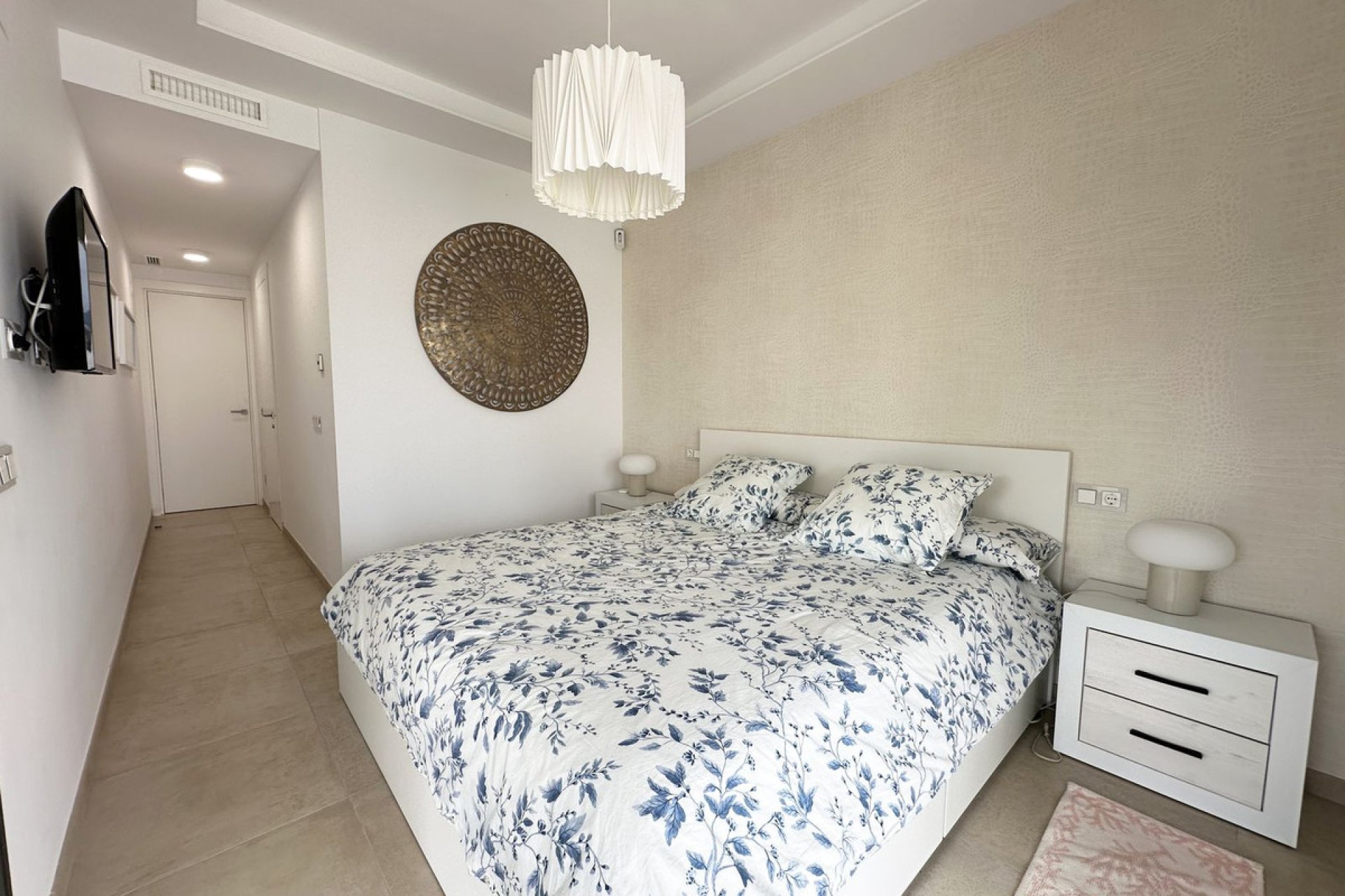 Resale - Apartment - Middle Floor Apartment - Estepona - Estepona Centro