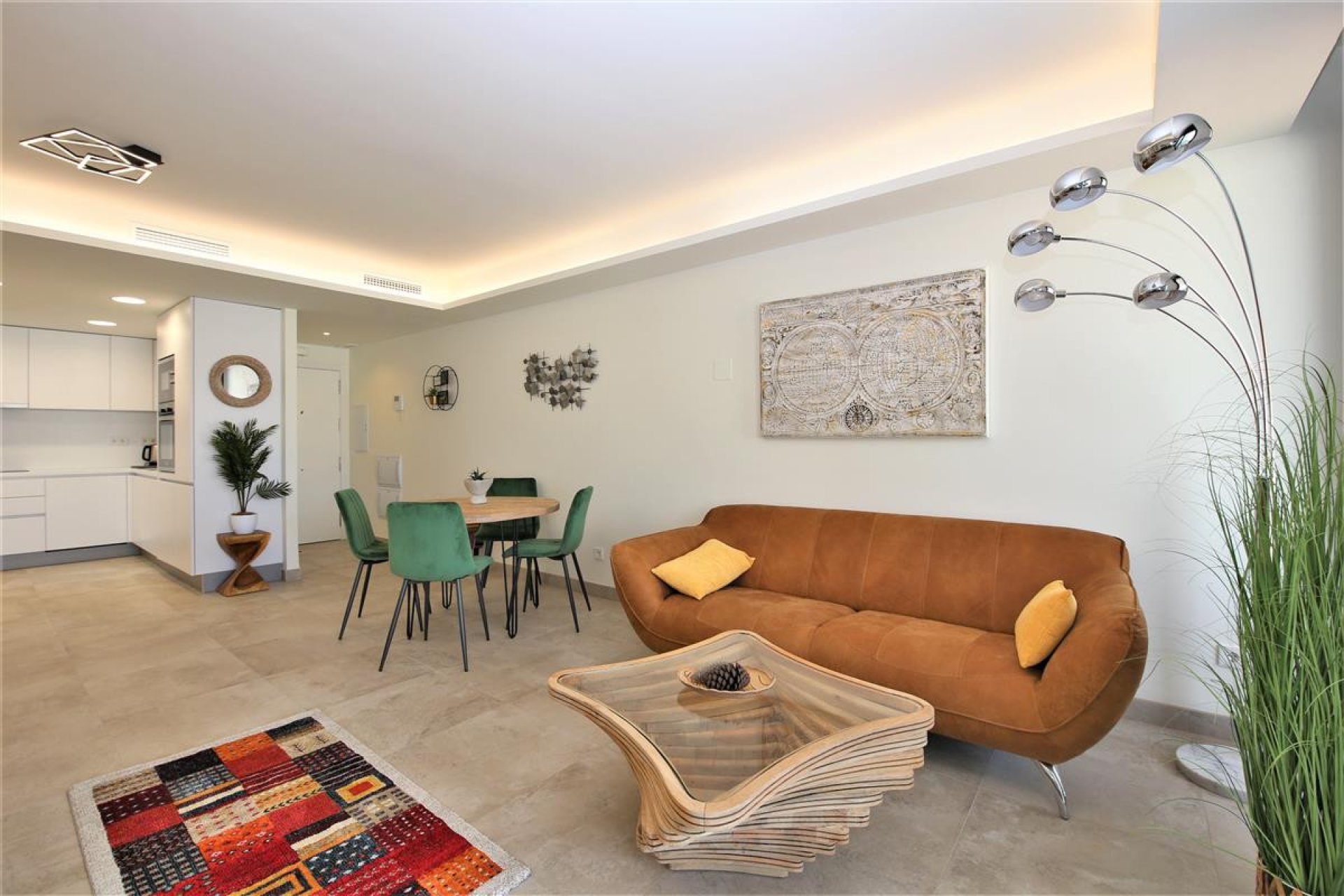 Resale - Apartment - Middle Floor Apartment - Estepona - Estepona Centro