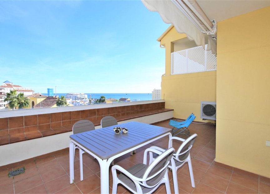 Resale - Apartment - Middle Floor Apartment - Estepona - Estepona Centro