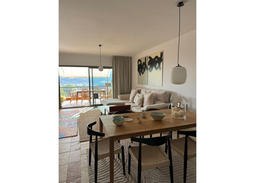 Resale - Apartment - Middle Floor Apartment - Estepona - Estepona Centro