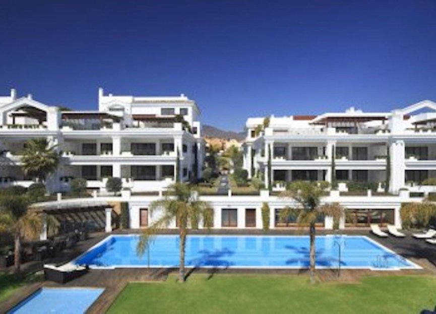 Resale - Apartment - Middle Floor Apartment - Estepona - Estepona Centro