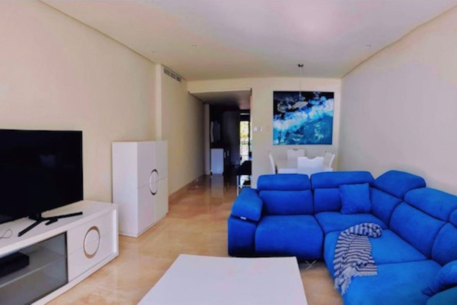 Resale - Apartment - Middle Floor Apartment - Estepona - Estepona Centro