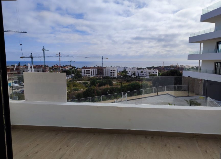 Resale - Apartment - Middle Floor Apartment - Estepona - Estepona Centro