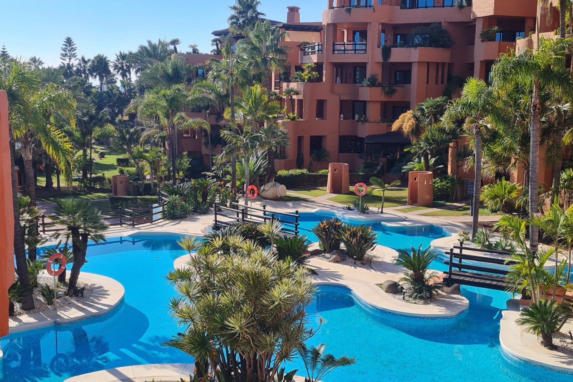 Resale - Apartment - Middle Floor Apartment - Estepona - Estepona Centro