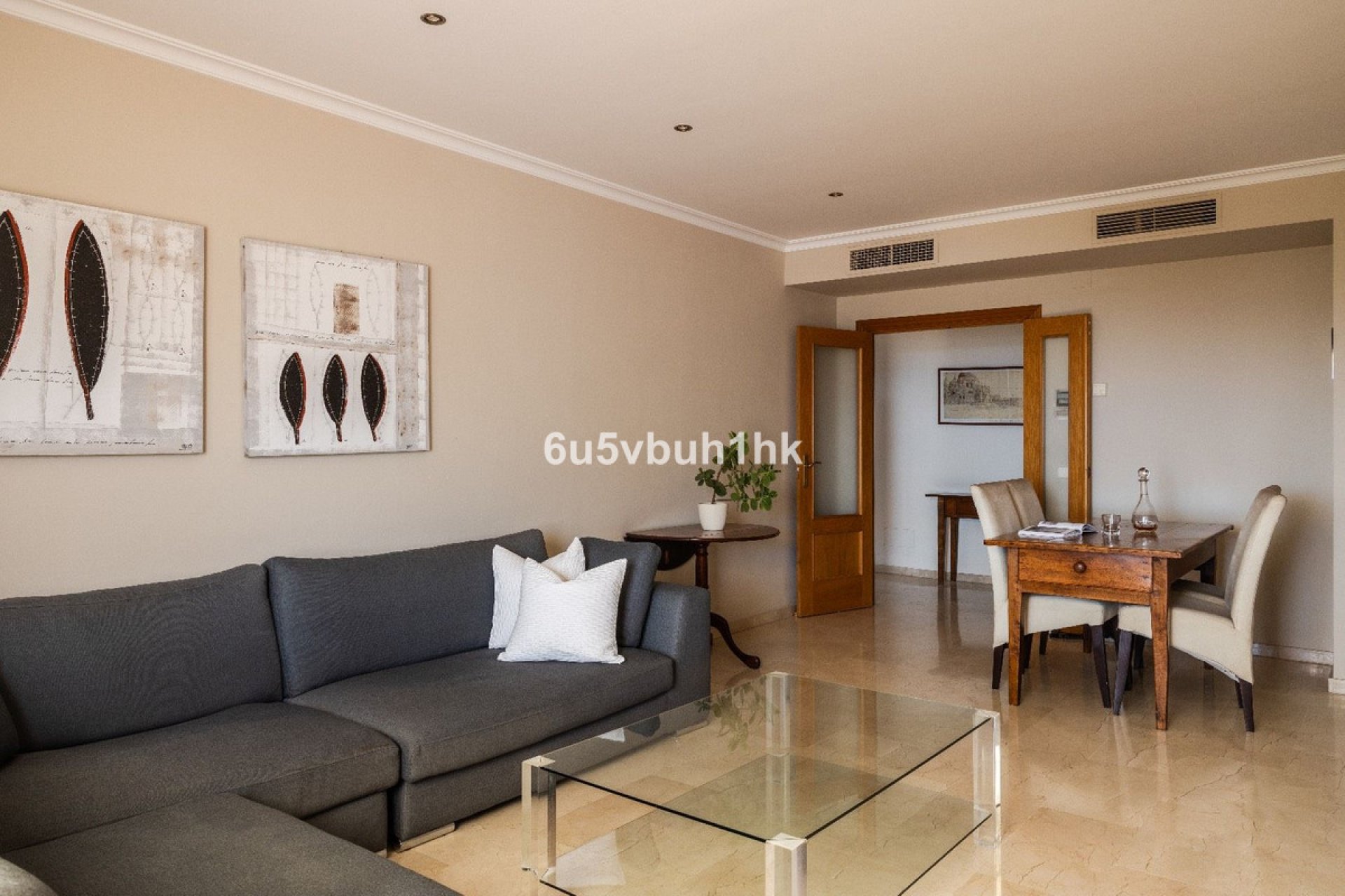 Resale - Apartment - Middle Floor Apartment - Estepona - Estepona Centro