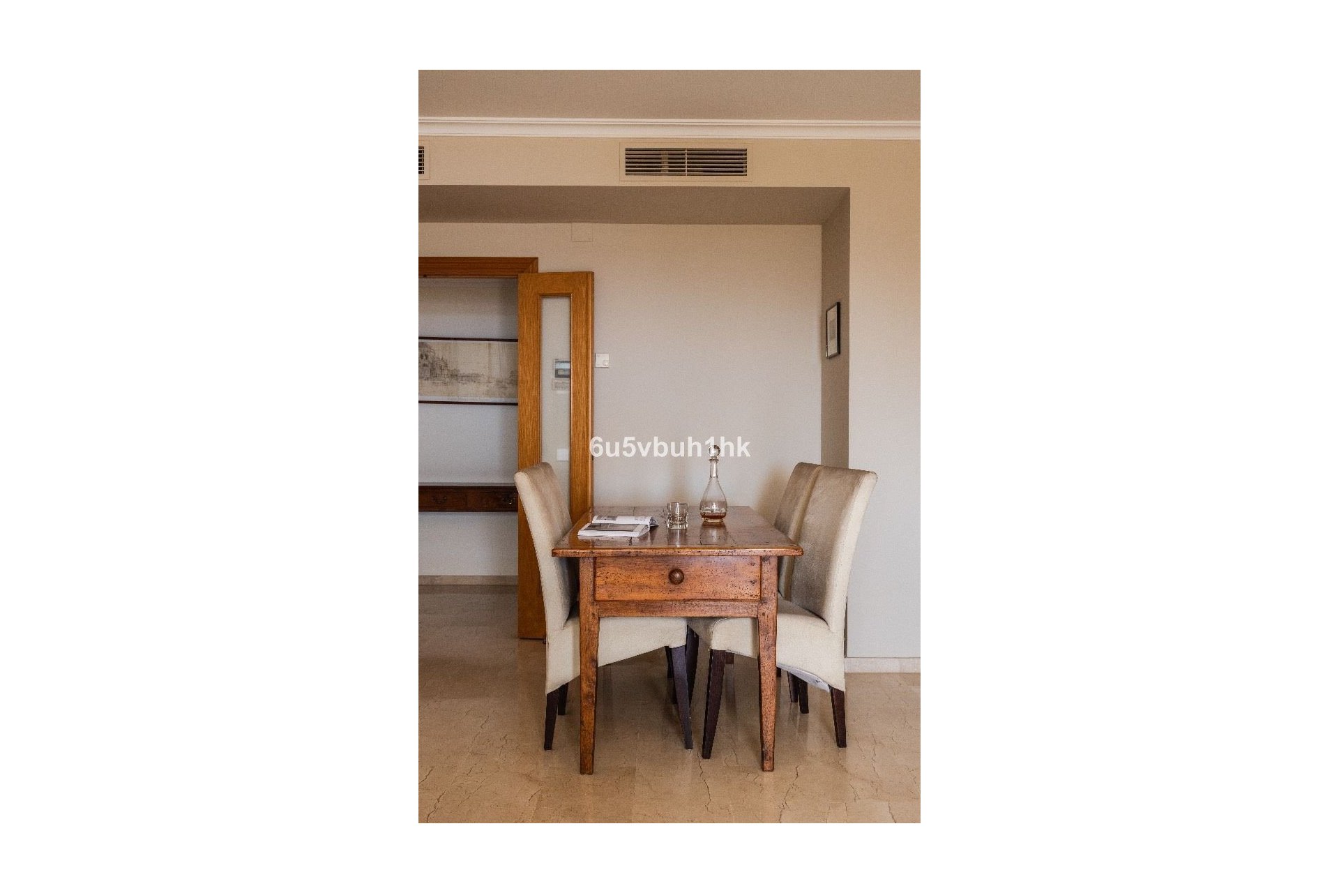 Resale - Apartment - Middle Floor Apartment - Estepona - Estepona Centro