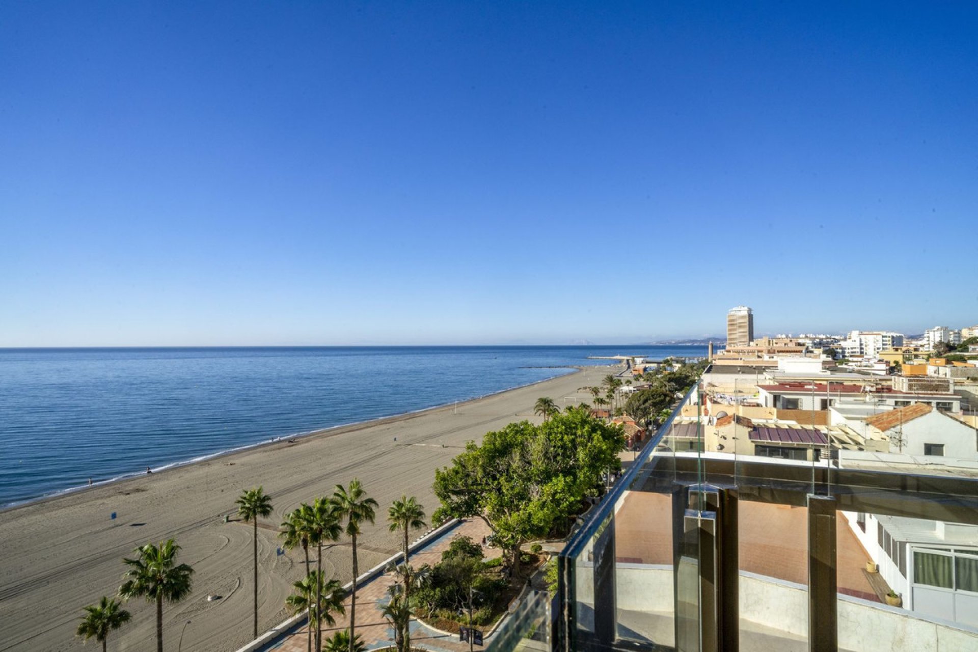 Resale - Apartment - Middle Floor Apartment - Estepona - Estepona Centro