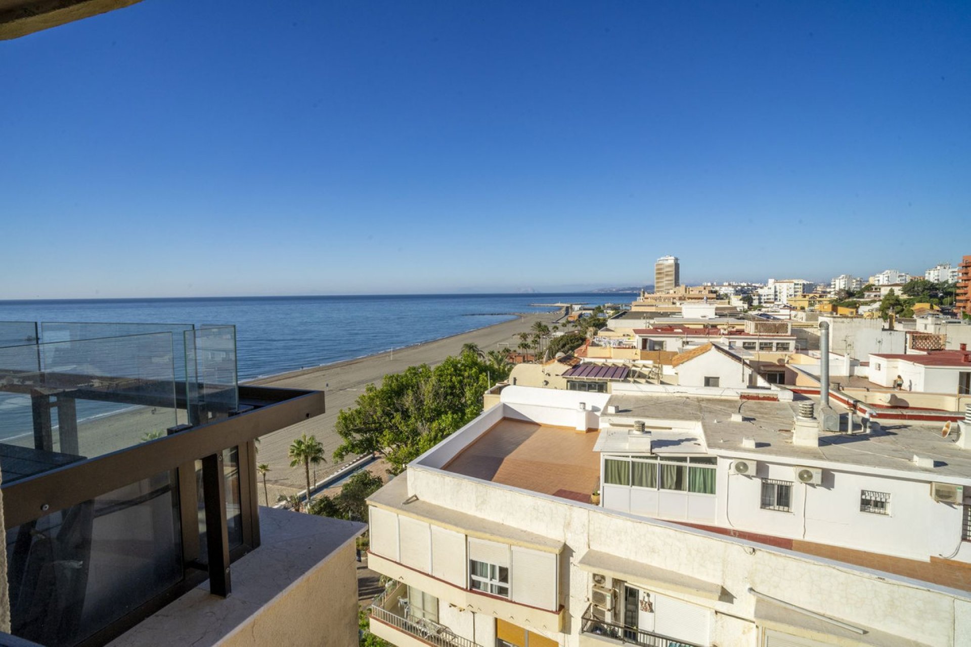 Resale - Apartment - Middle Floor Apartment - Estepona - Estepona Centro