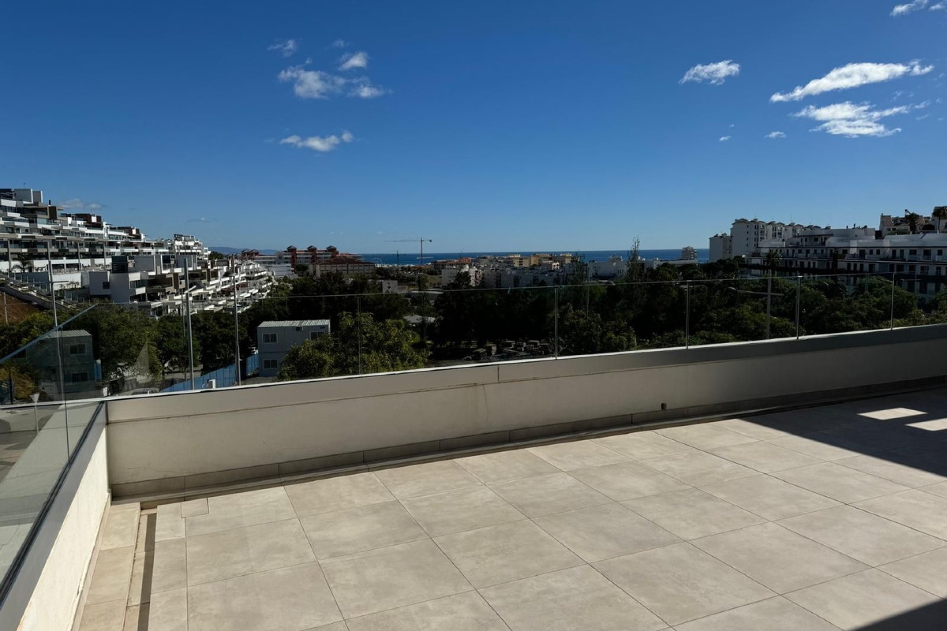 Resale - Apartment - Middle Floor Apartment - Estepona - Estepona Centro