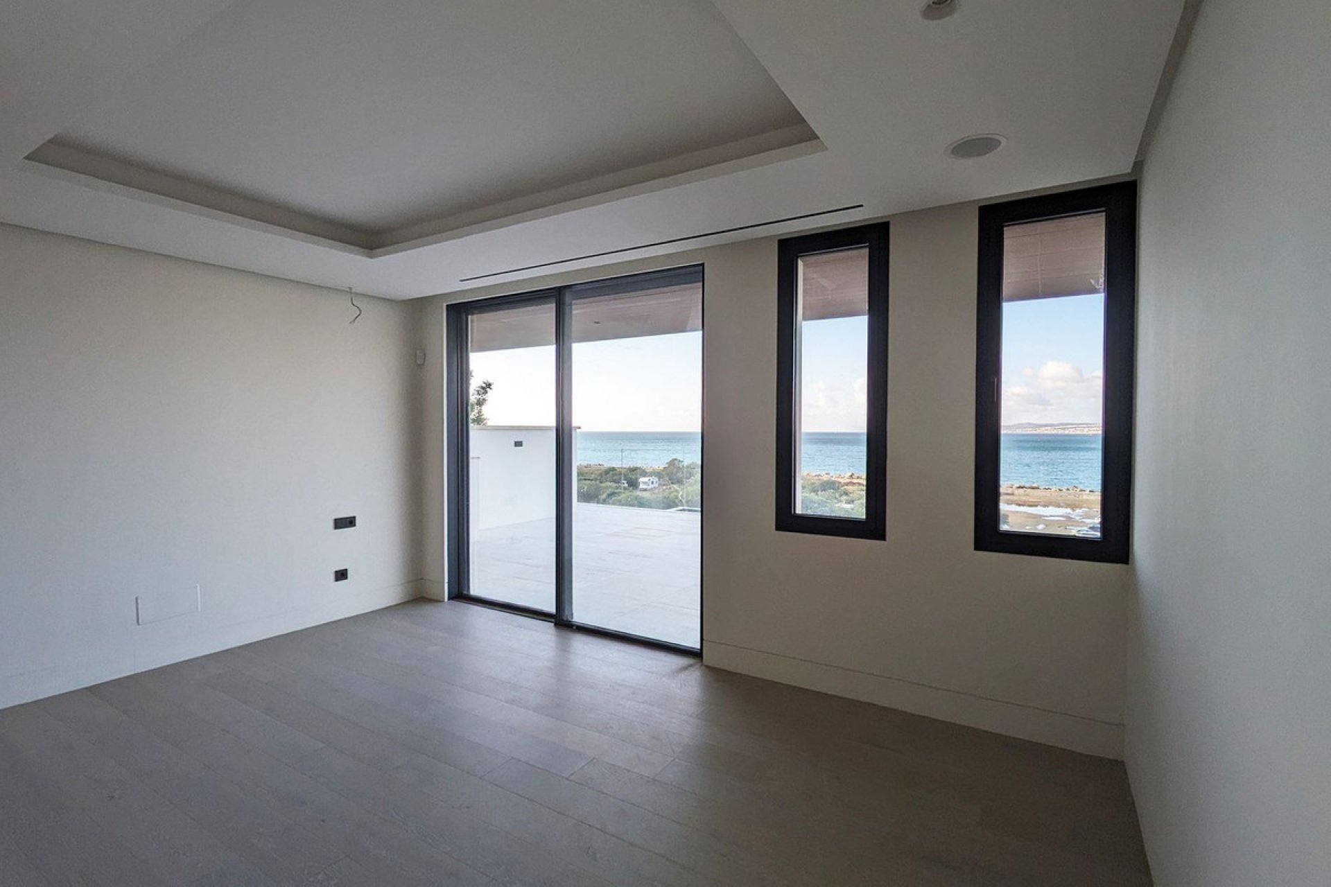 Resale - Apartment - Middle Floor Apartment - Estepona - Estepona Centro